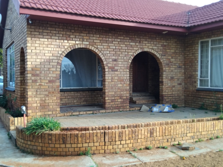 4 Bedroom Property for Sale in Davanna North West
